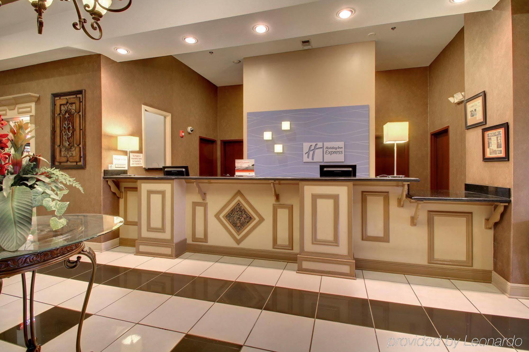 Holiday Inn Express & Suites Laurel, An Ihg Hotel Екстериор снимка